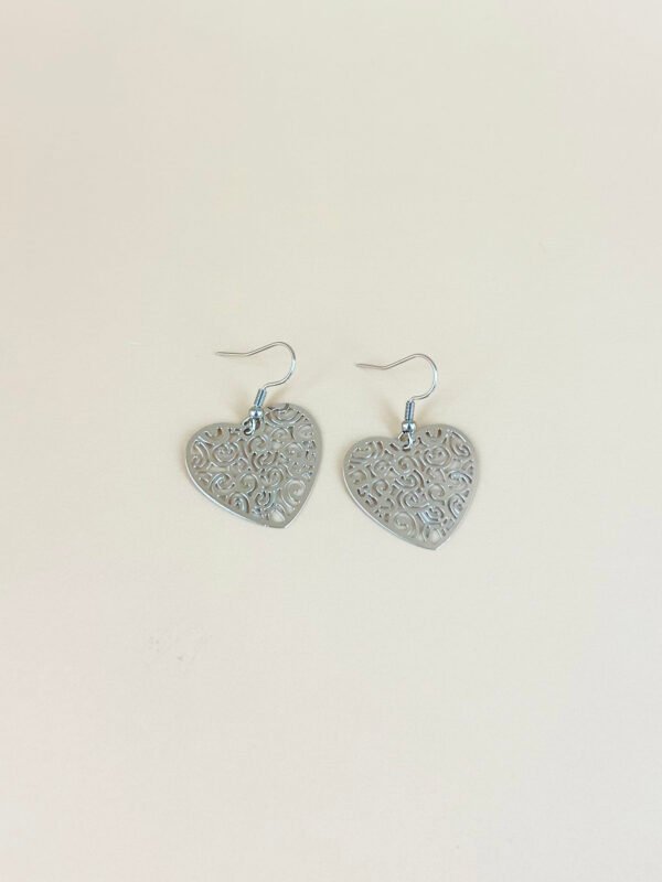 Boucles d'oreilles coeur filigrane acier inoxydable – Image 3