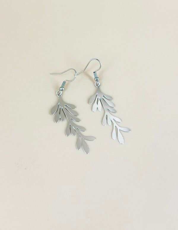 Boucles d'oreilles feuilles filigranes acier inoxydable – Image 2
