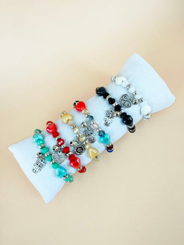 Lot de 12 Bracelets Perles coeur et charms