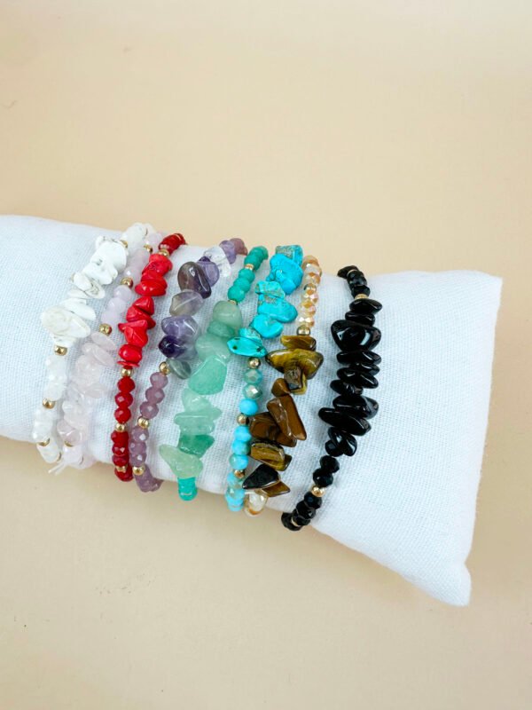 Lot 12 Bracelets Pierres et perles