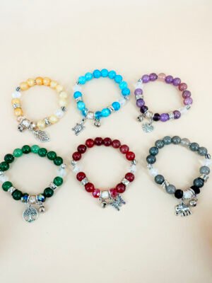 Lot de 12 Bracelets Perles avec charms