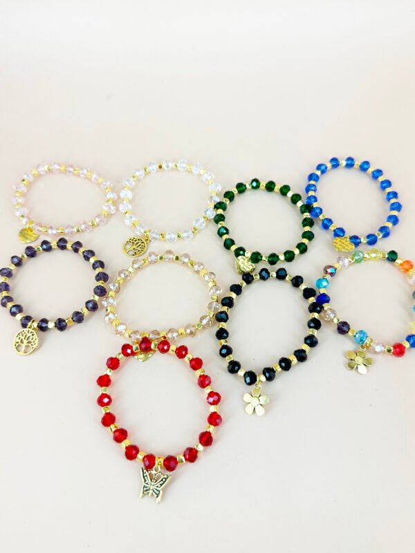 Lot de 12 Bracelets Perles avec charms – Image 2