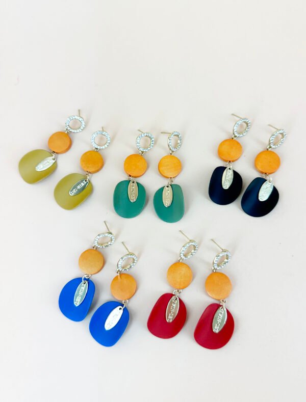Lot de 12 Boucles d'oreilles pendantes colorées – Image 2