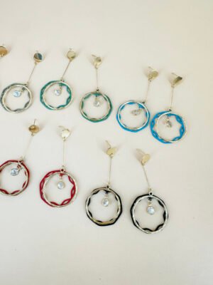 Lot de 12 Boucles d’oreilles pendantes colorées