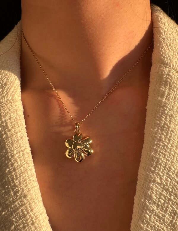 Collier fleur en acier inoxydable – Image 2
