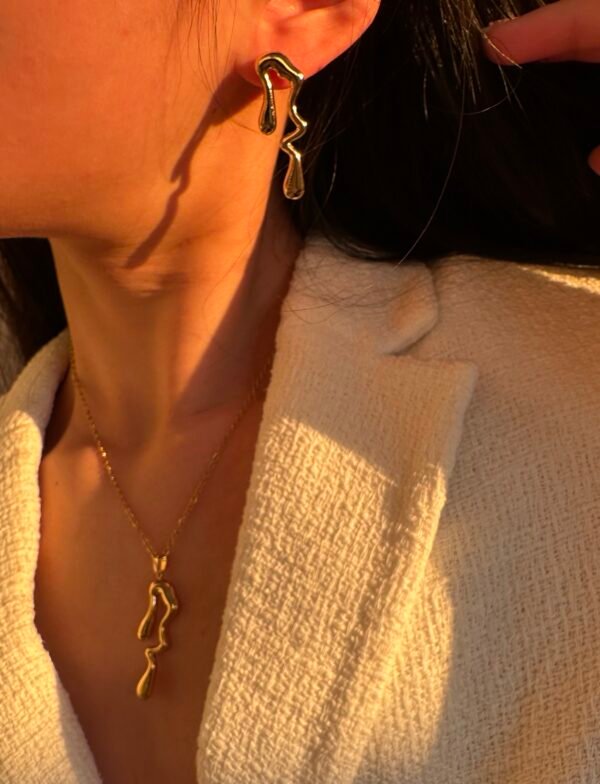 Ensemble parure collier et boucles d'oreilles en acier inoxydable – Image 2