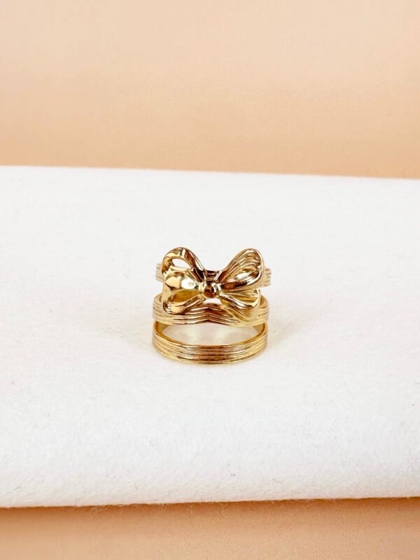 Bague noeud en acier