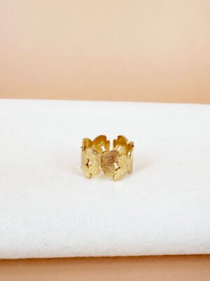 Bague motif papillon en acier