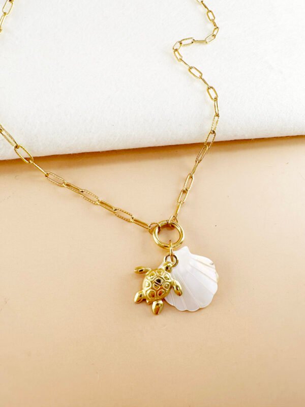 Collier charms coquillage et tortue en acier inoxydable