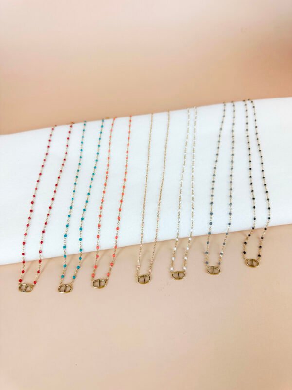Collier chaîne colorée avec pendentif en acier – Image 9