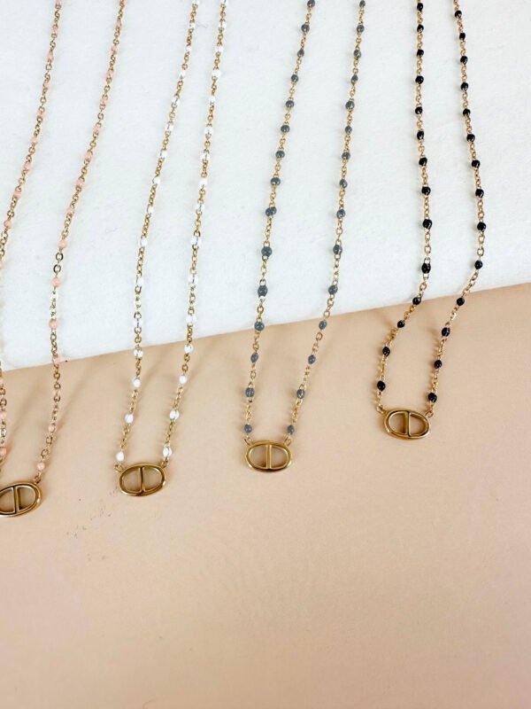 Collier chaîne colorée avec pendentif en acier – Image 8