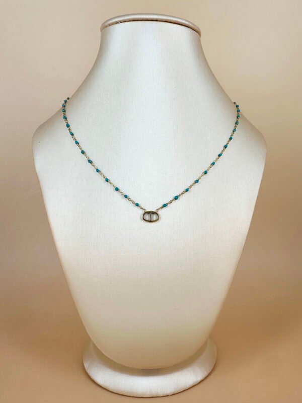 Collier chaîne colorée avec pendentif en acier – Image 3