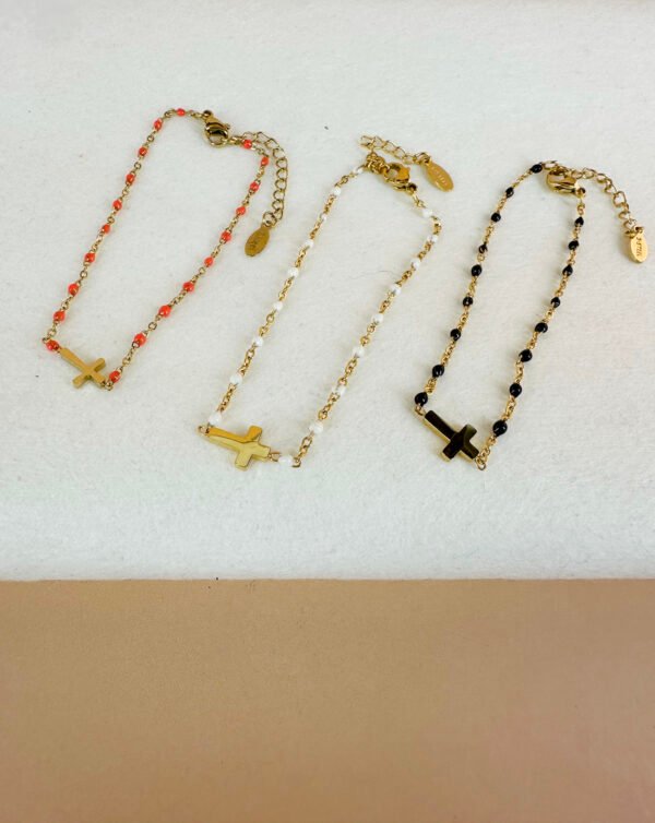 Bracelet chaîne colorée croix
