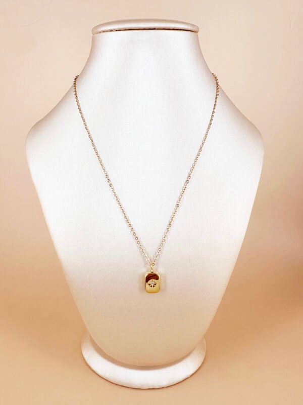Collier médaillon étoile en acier inoxydable – Image 2