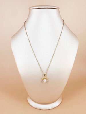 Collier coquillage et perle en acier inoxydable