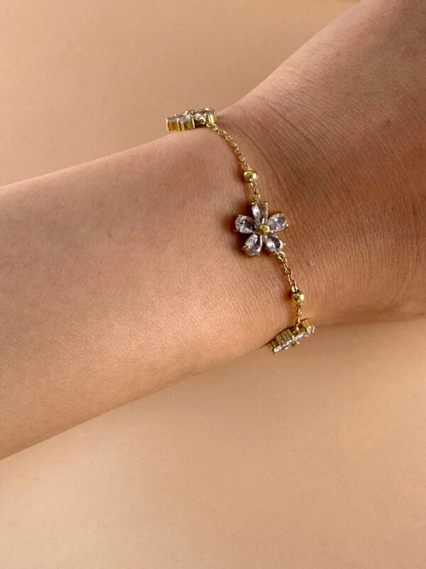 Bracelet  fleurs strass en acier inoxydable