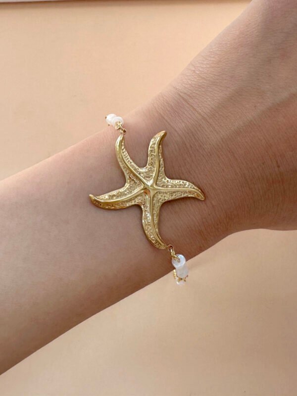 Bracelet étoile de mer et perles blanches en acier inoxydable