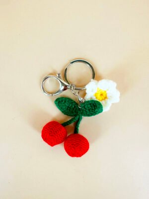 Porte clé Cerise et Fleur crochet tricot