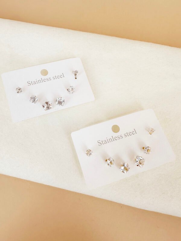 3 paires de puces d'oreilles en strass carrées – Image 2
