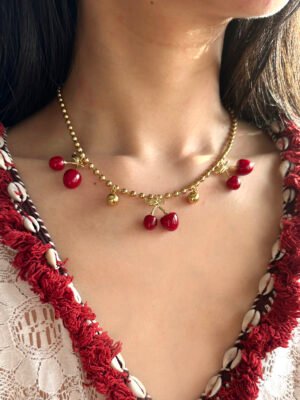 Collier avec multiples cerises en acier inoxydable