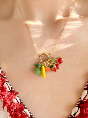 Collier avec multiples fruits en acier inoxydable