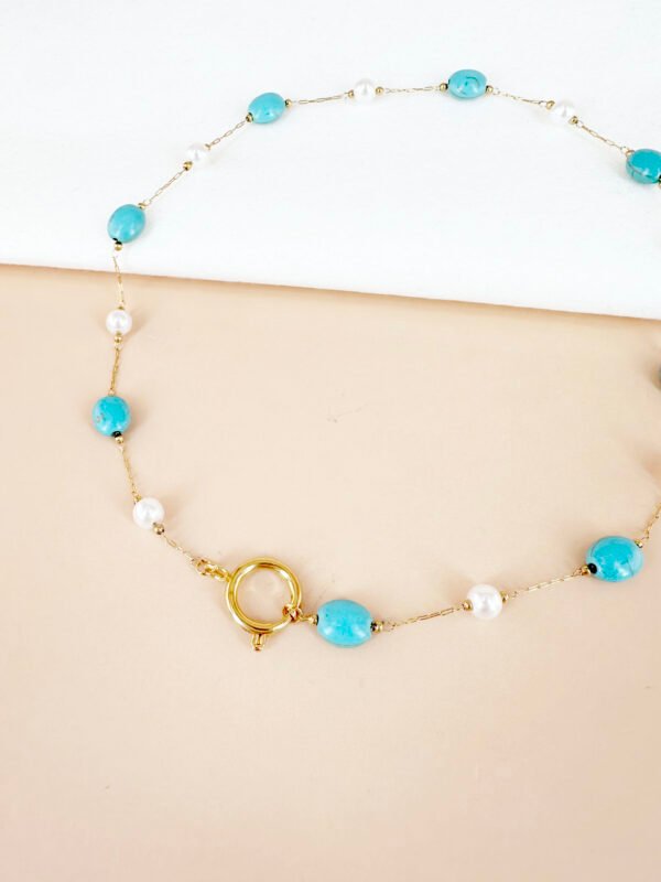 Collier turquoises et perles avec fermoir pour charms