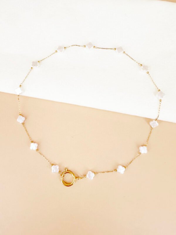 Collier chaine et perles trèfles avec fermoir pour charms
