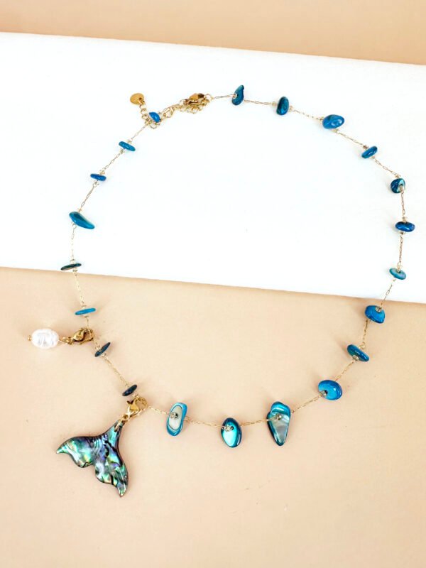Collier chaine nacre avec charm poisson et perle – Image 5