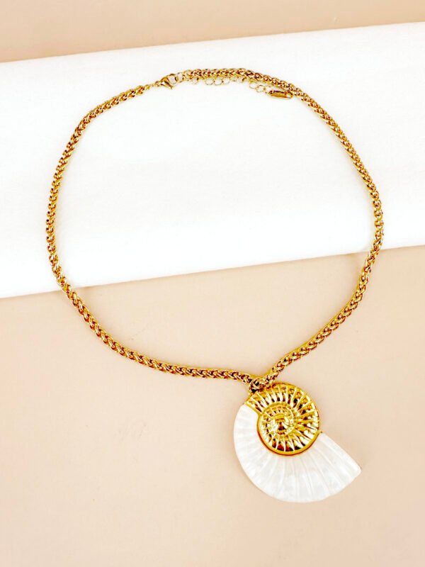 Collier grand coquillage nacre en acier inoxydable – Image 2