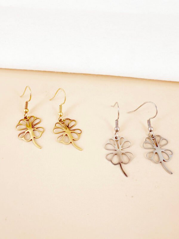 Boucles d'oreilles pendantes trèfles en acier inoxydable
