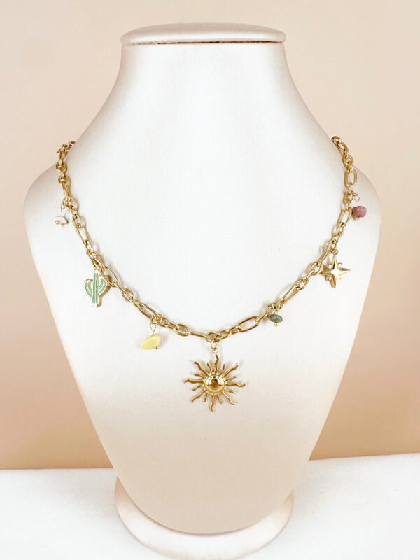 Collier chaîne avec charms breloques soleil en acier inoxydable – Image 3