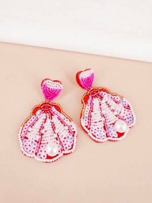 Boucles d’oreilles coquillages brodées à la main