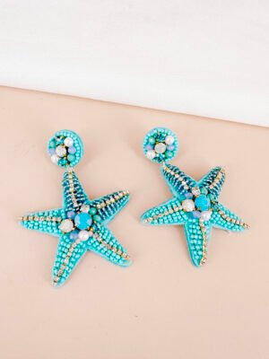 Boucles d’oreilles étoile de mer bleue brodées à la main