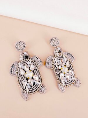 Boucles d’oreilles tortues argent brodées à la main