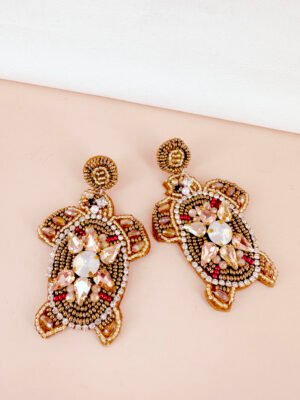 Boucles d’oreilles tortues dorées brodées à la main