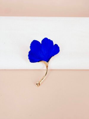 Broche feuille ginkgo bleu