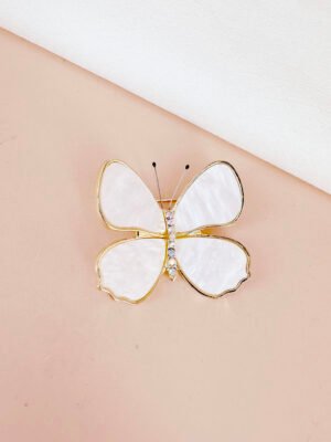 Broche papillon blanc