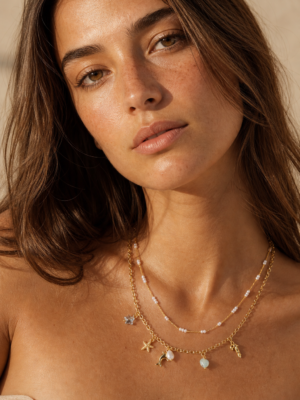 Collier double chaîne perles et charms dauphin en acier inoxydable