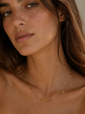 Collier chaîne fine avec maillon en acier inoxydable