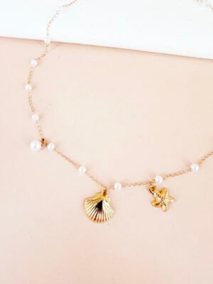 Collier perles avec coquillage et étoile en acier inoxydable