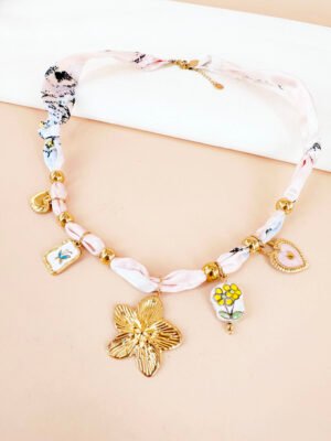 Collier bandana en tissu à breloques fleurs en acier inoxydable