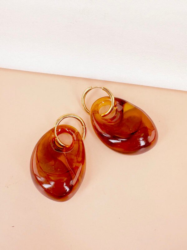 Boucles d'oreilles résine – Image 9