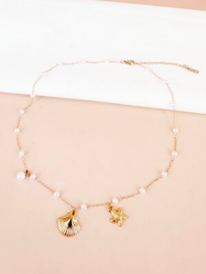 Collier perles avec coquillage et étoile en acier inoxydable