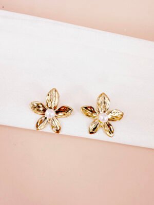 Boucles d&rsquo;oreilles fleurs en acier inoxydable