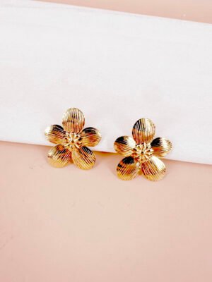 Boucles d&rsquo;oreilles fleurs en acier inoxydable
