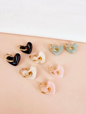 Créoles coeur en résine