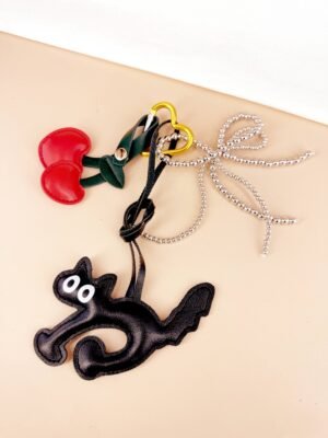 Bijou de Sac « Black Cat & Cherries » – Grigri Fantaisie