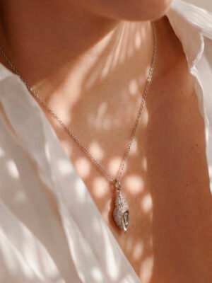 Collier Astrid – Coquillage strass