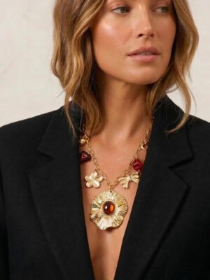 Collier Rosana, médaillon, breloques et résine