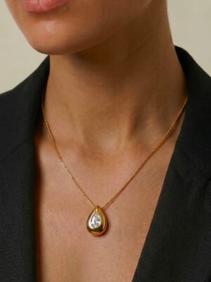 Collier Nae – pendentif goutte strass